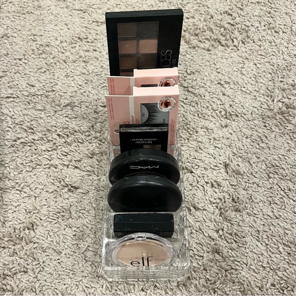 Set of Two Clear Acrylic Cosmetic Organizers - Picture 5 of 8